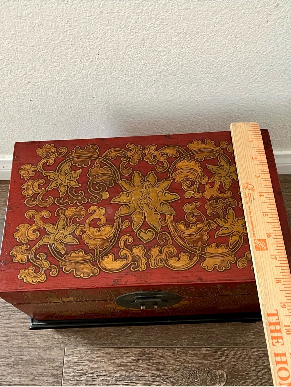 Hand-Painted Red and Gold Decorative Jewelry Box - Picture 3 of 13